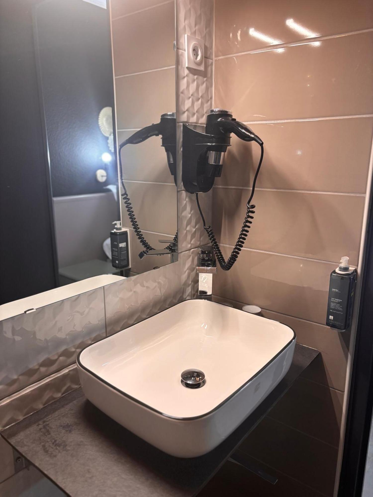 Hotel Le Gambetta Μπερζεράκ Εξωτερικό φωτογραφία